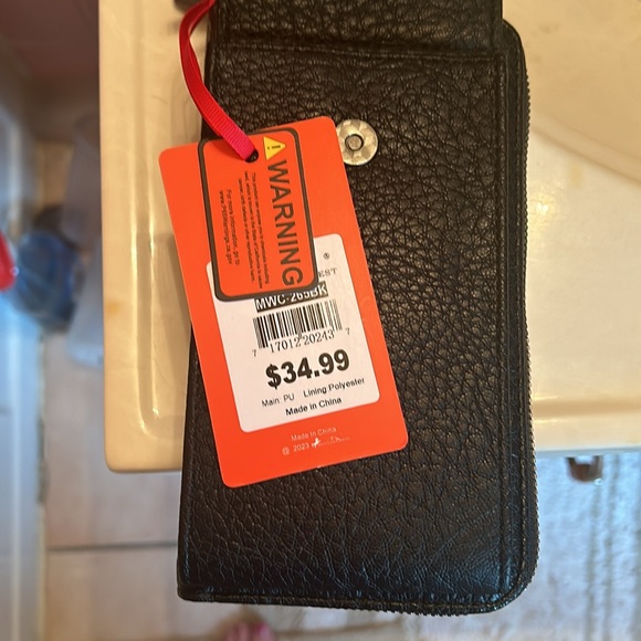 Montana West Cellphone clutch - Picture 2 of 3